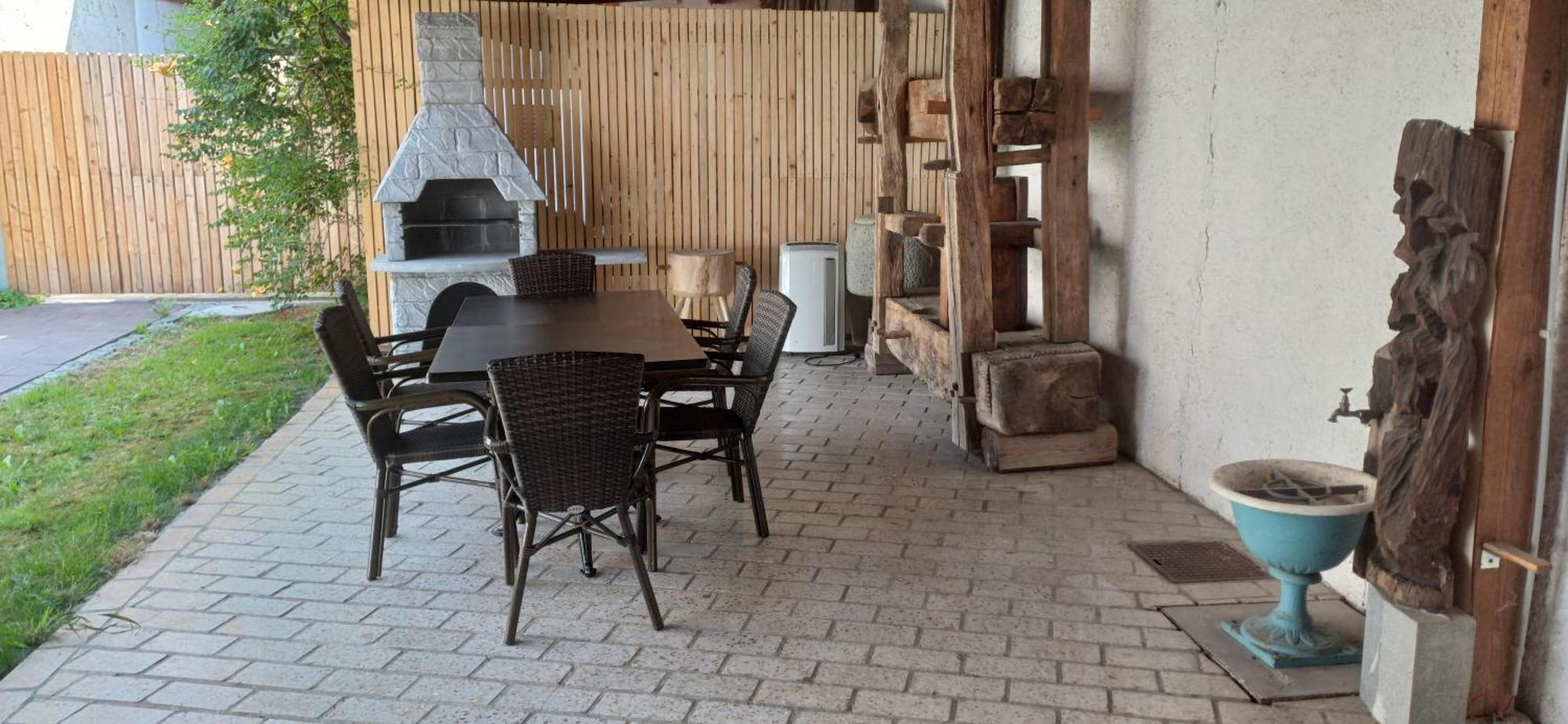 普拉宁卡酒店 Ljubno 外观 照片